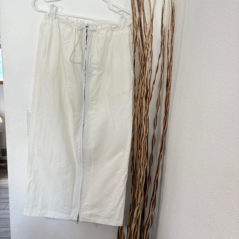 Stylenanda Long White Skirt Elastic Waistband Zipper Front Size Small Adjustabl